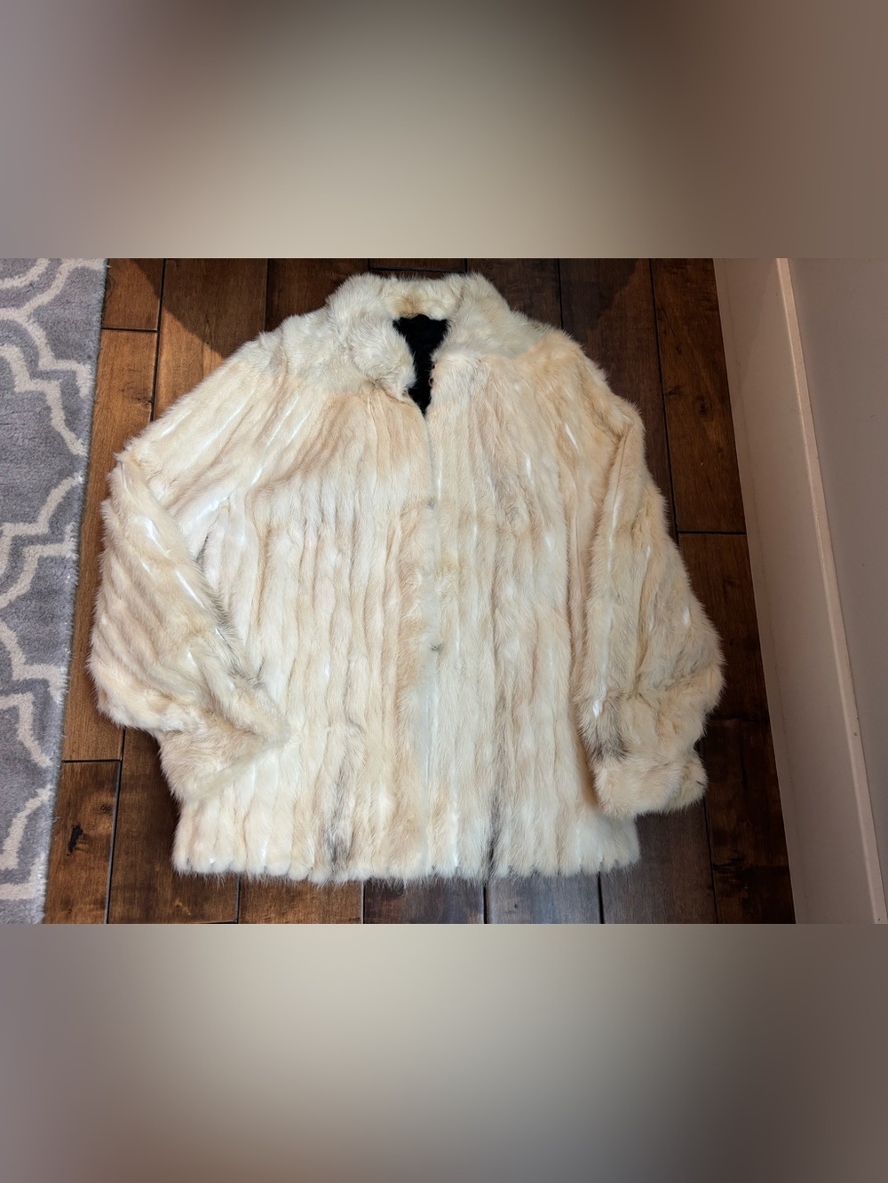 Leather Panelled Short Mink Fur Jacket in XS / S